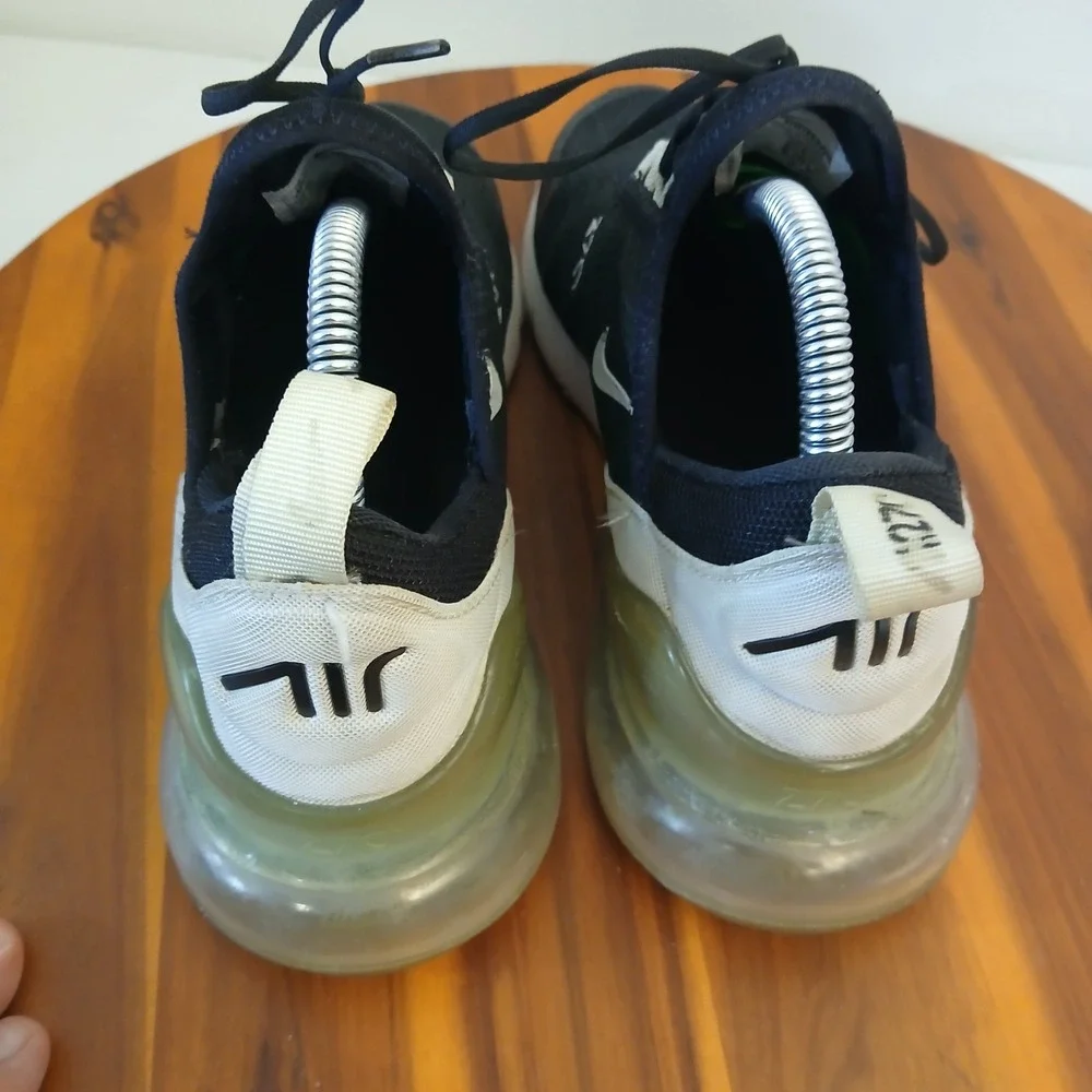 Nike see images
